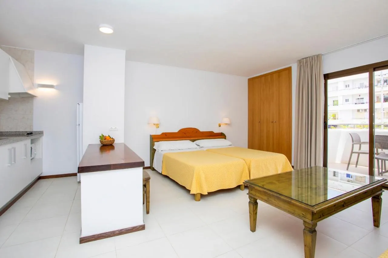 Apartment Apartamentos Bon Lloc Santa Eularia des Riu Spain