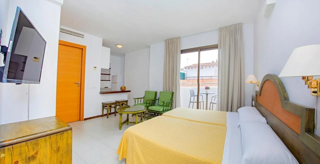Apartment Apartamentos Bon Lloc Santa Eularia des Riu Spain