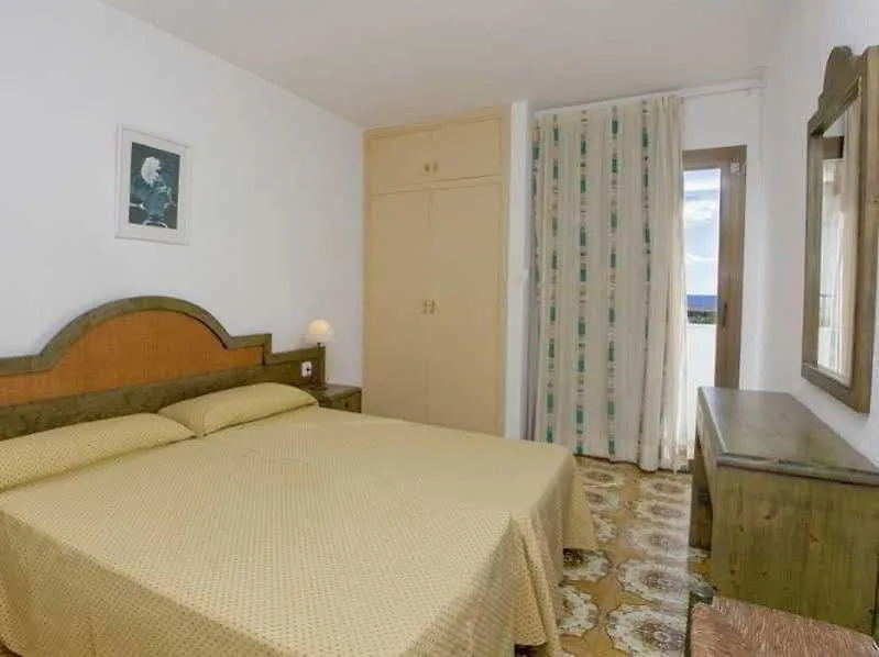 Apartment Apartamentos Bon Lloc Santa Eularia des Riu Spain