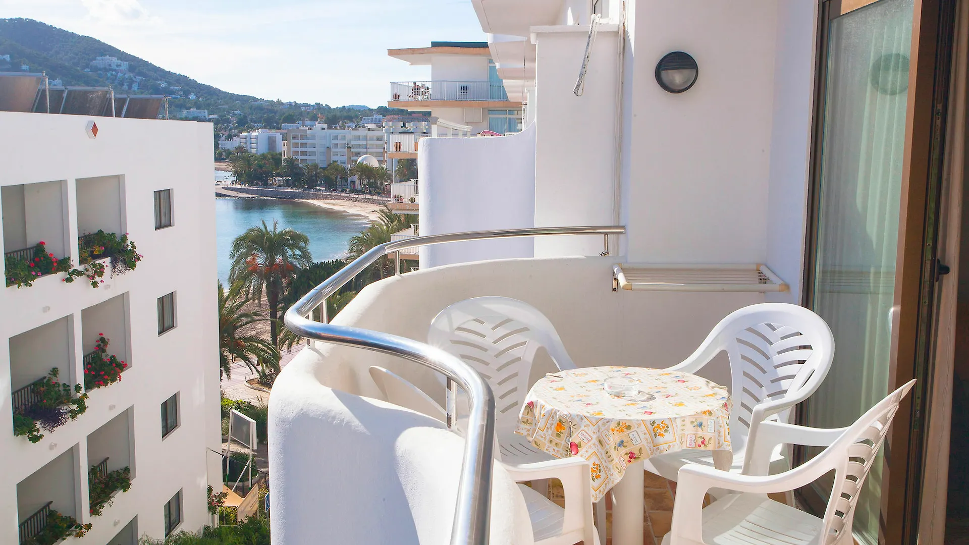 Apartamentos Bon Lloc Santa Eularia des Riu Apartment